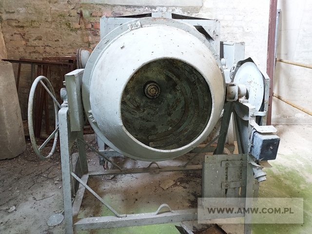 Betoniarka wolnospadowa elektryczna BWE 150A 